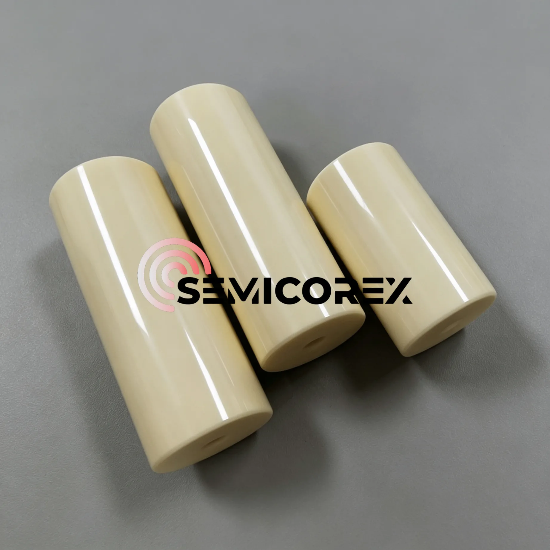 Aluminiumoxid keramiska kolvar